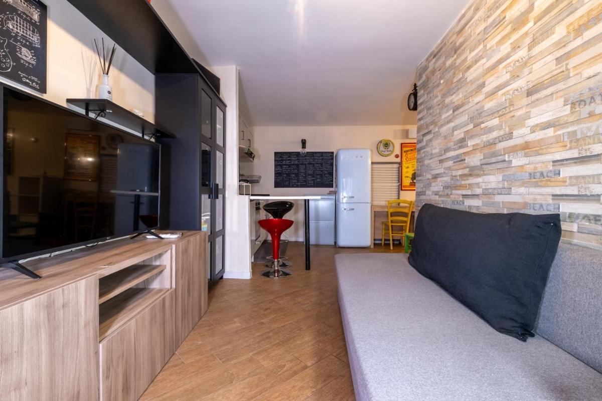 Ht Movie Flat Bilo Roma